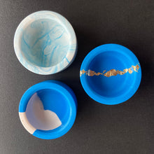 Charger l'image dans la galerie, Trio bougeoirs bleu grec