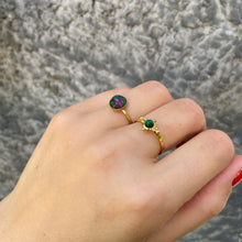 Charger l'image dans la galerie, Bague en acier doré & rubis fuschite