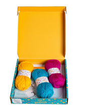 Charger l'image dans la galerie, Ma guirlande en laine et pompons