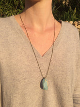 Charger l'image dans la galerie, Sautoirs diamants bois bleu gris patiné