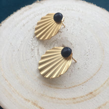 Charger l'image dans la galerie, Boucles coquillage blue sand - plaqué or