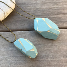 Charger l'image dans la galerie, Sautoirs diamants bois bleu gris patiné