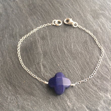 Charger l'image dans la galerie, Bracelets pierre fine fleur argent 925