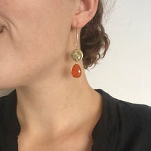 Charger l'image dans la galerie, Boucles d'oreilles plaquées or & cornaline