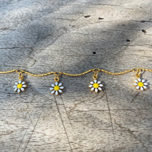 Charger l'image dans la galerie, Chaîne de cheville marguerites