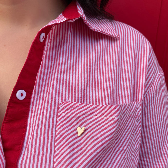 Pin's coeur en acier doré