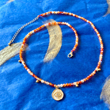 Charger l&#39;image dans la galerie, Collier fauve en acier doré