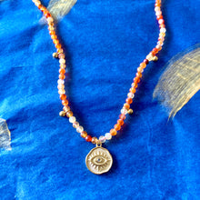 Charger l&#39;image dans la galerie, Collier fauve en acier doré