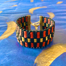 Charger l&#39;image dans la galerie, Bracelet tissé fauve