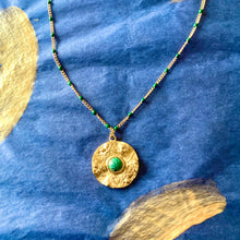 Charger l&#39;image dans la galerie, Collier rubis zoisite en acier doré