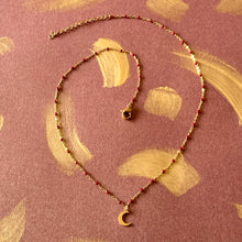 Charger l&#39;image dans la galerie, Collier lune en acier doré