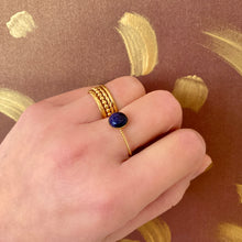 Charger l&#39;image dans la galerie, Bague en acier doré et pierres