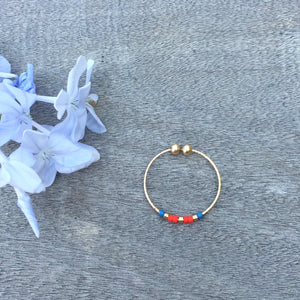 Bague plaquée or perles rouge & bleu