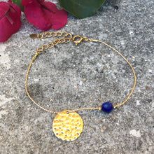 Charger l&#39;image dans la galerie, Bracelet doré &amp; lapis lazuli