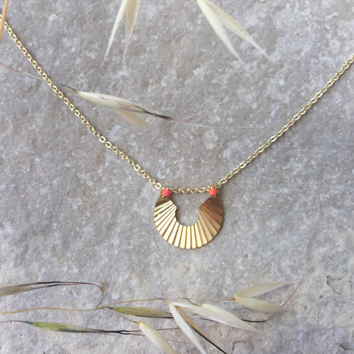 Collier coquillage doré & corail