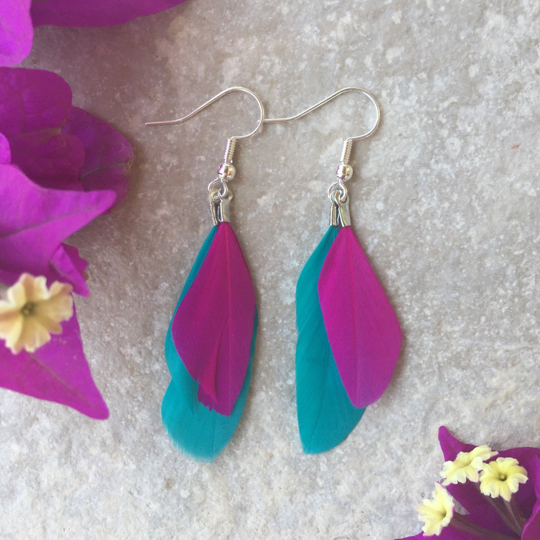 Boucles d'oreille plumes emeraude & pivoine