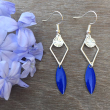 Charger l&#39;image dans la galerie, Boucles d&#39;oreilles losange &amp; bleu