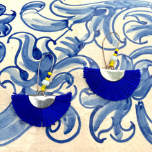Charger l&#39;image dans la galerie, Boucles éventails argentés bleu roi