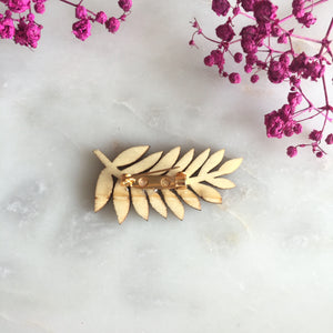 Broche feuille or