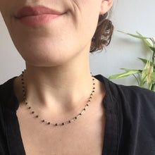 Charger l&#39;image dans la galerie, Collier vert bouteille argenté