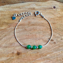 Charger l&#39;image dans la galerie, Bracelet argenté et jade verte